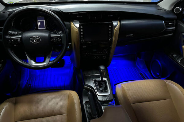 Fortuner - 5997KM - Imagen 4