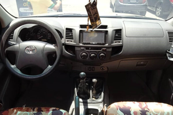 Hilux - 121407KM - Imagen 4