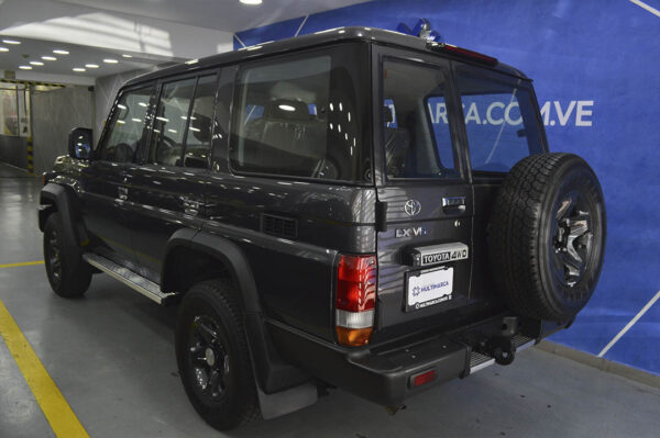 Land Cruiser - 250KM - Imagen 3