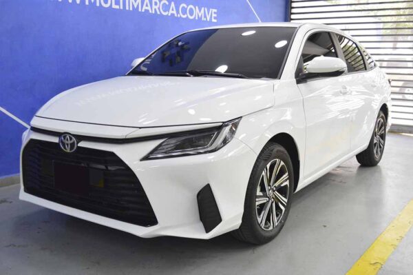 Yaris - 71KM