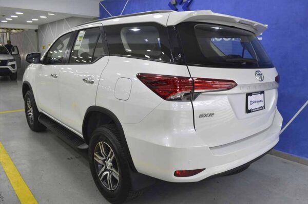 Fortuner - 67KM - Imagen 3