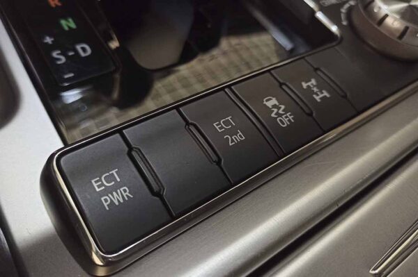 Land Cruiser - 64976KM - Imagen 11