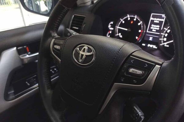 Land Cruiser - 64976KM - Imagen 10