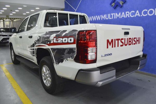 L200- 68KM - Imagen 3