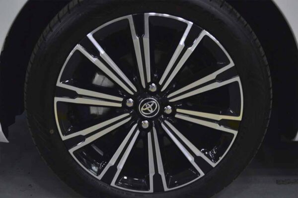 Yaris - 27KM - Imagen 7