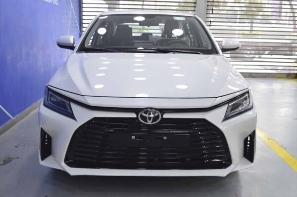 Yaris - 27KM - Imagen 2