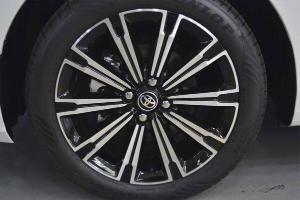 Yaris - 27KM - Imagen 7