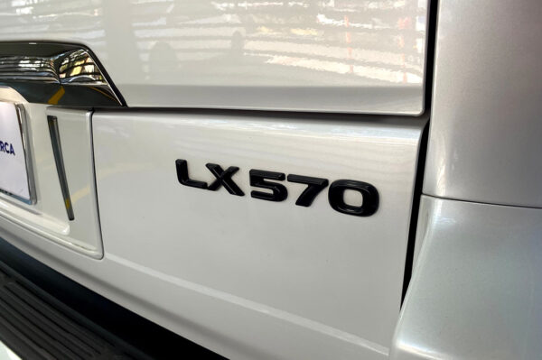 LX 570 - 41969KM - Imagen 17