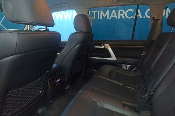 Land Cruiser - 18553KM - Imagen 9