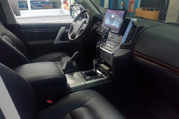 Land Cruiser - 18553KM - Imagen 5