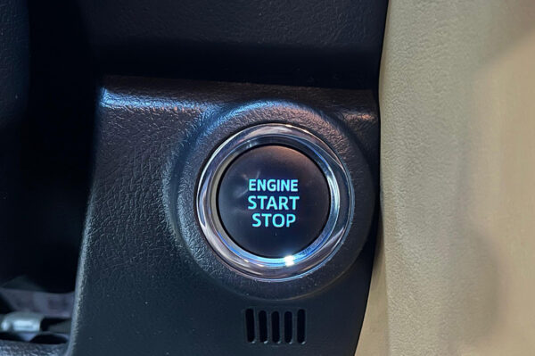 Fortuner - 75717KM - Imagen 9