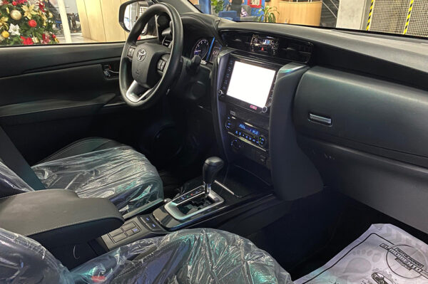 Fortuner - 82KM - Imagen 5