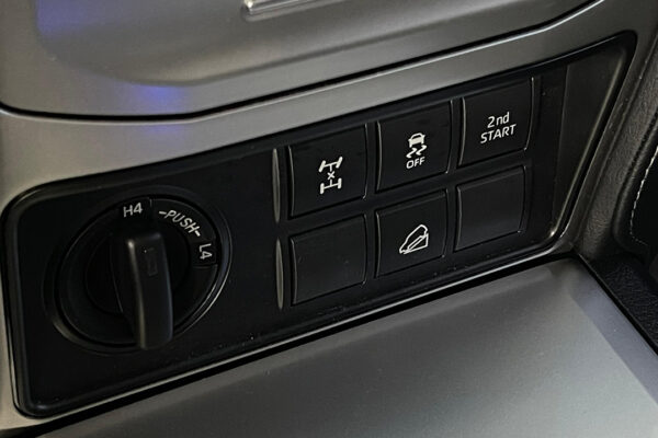 Land Cruiser - 1533KM - Imagen 9