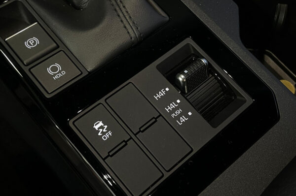 Land Cruiser - 2600KM - Imagen 10