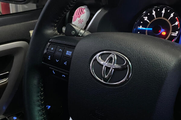 Fortuner - 97963KM - Imagen 11