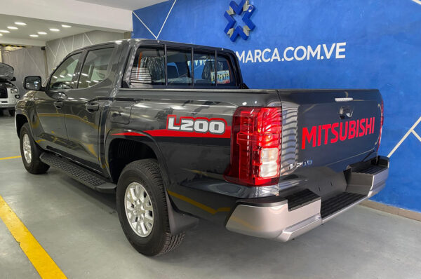 L200- 132KM - Imagen 3