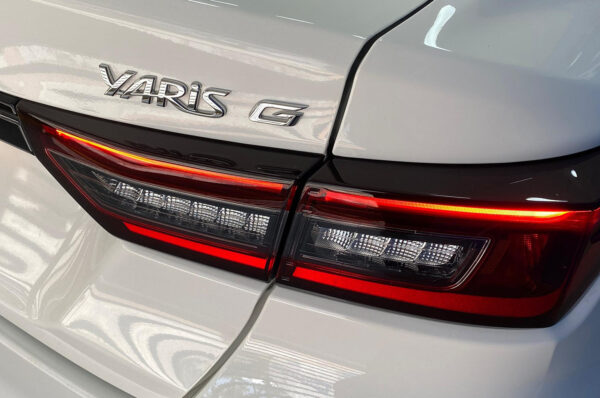 Yaris -16420KM - Imagen 11