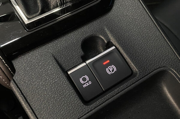 Yaris -16420KM - Imagen 9