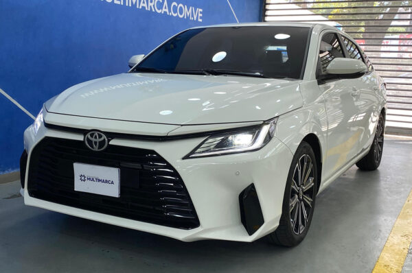Yaris -16420KM