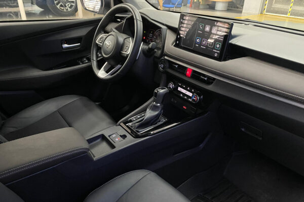 Yaris -16420KM - Imagen 5