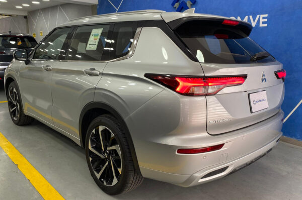 Outlander - 190KM - Imagen 2