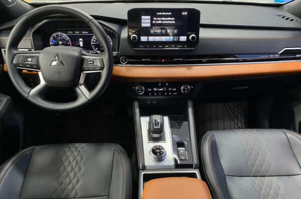 Outlander - 190KM - Imagen 3