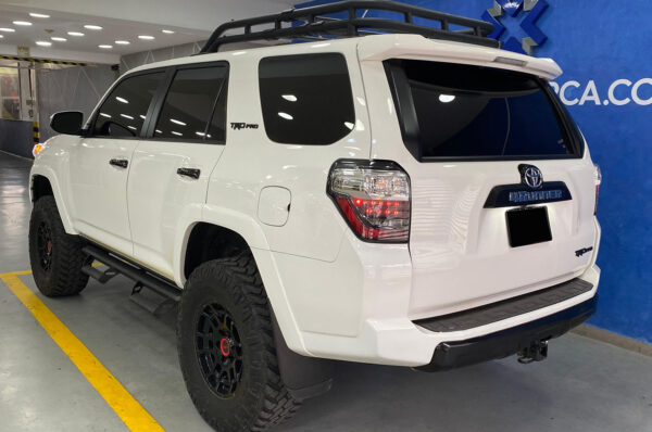 4Runner - 32396KM - Imagen 3
