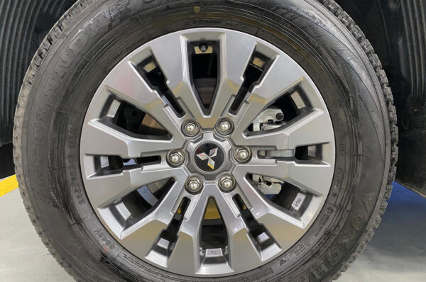 L200- 1946KM - Imagen 7