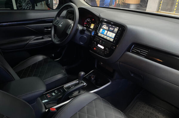 Outlander - 28469KM - Imagen 5