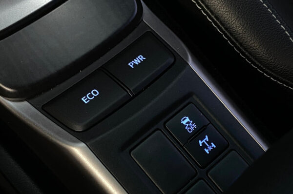 Fortuner - 2731KM - Imagen 11
