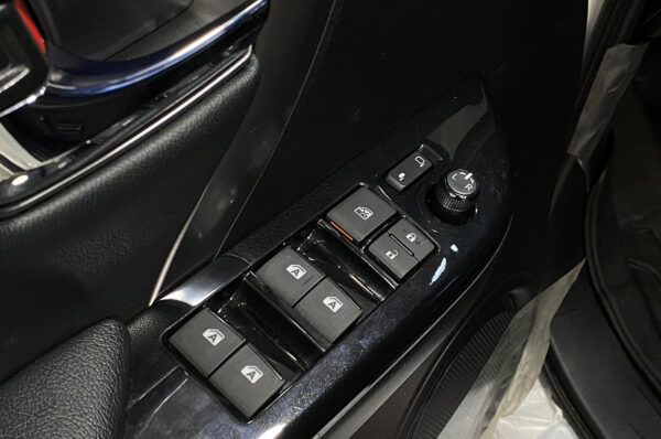 Fortuner - 2731KM - Imagen 14