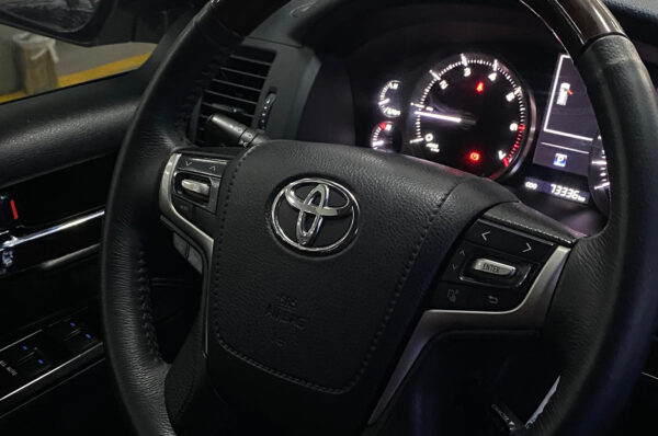 Land Cruiser - 73336KM - Imagen 10