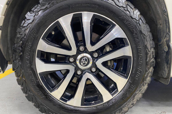 Land Cruiser - 73336KM - Imagen 7