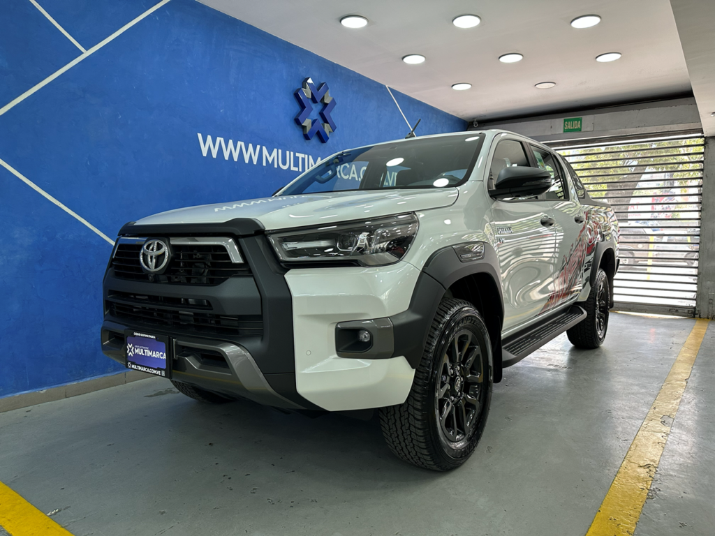 Toyota Hillux Blanca